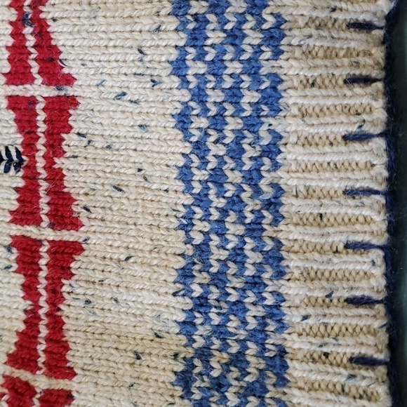 TEDDI, vest with removable faux fur‎ collar. Enbroidery zipper closure PM - Picture 11 of 11